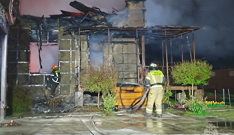 В Калужской области сгорел жилой дом