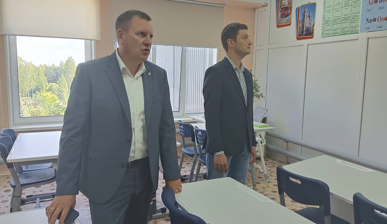 Геннадий Новосельцев совершил рабочую поездку в Людиновский район