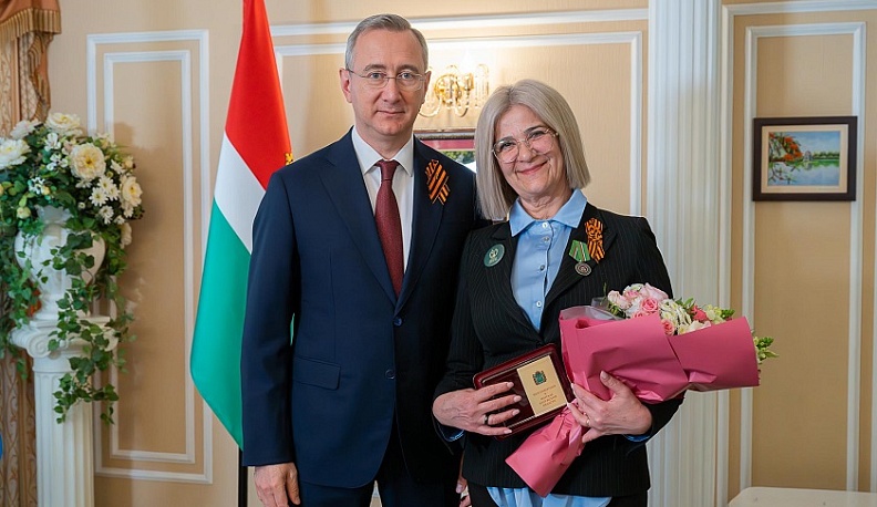 Владислав Шапша наградил жителей Калужской области медалями «За мужество и самоотверженность»