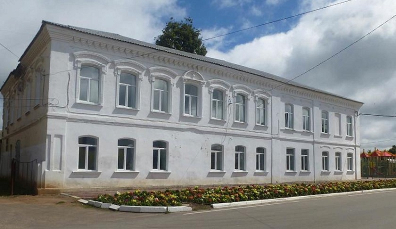 Там и ситец, и парча