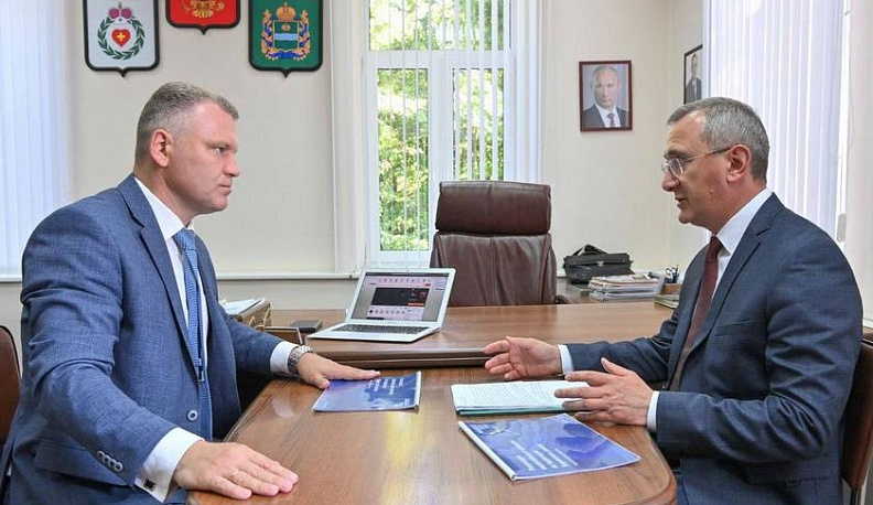 Губернатор Владислав Шапша провёл совещание с главой Боровского района