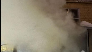 Человек пострадал при пожаре подвала в Калуге