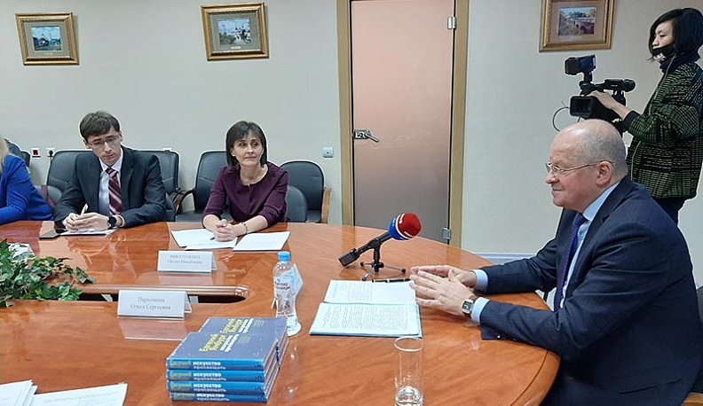 В Калуге обсудили роль классных руководителей в воспитательном процессе 