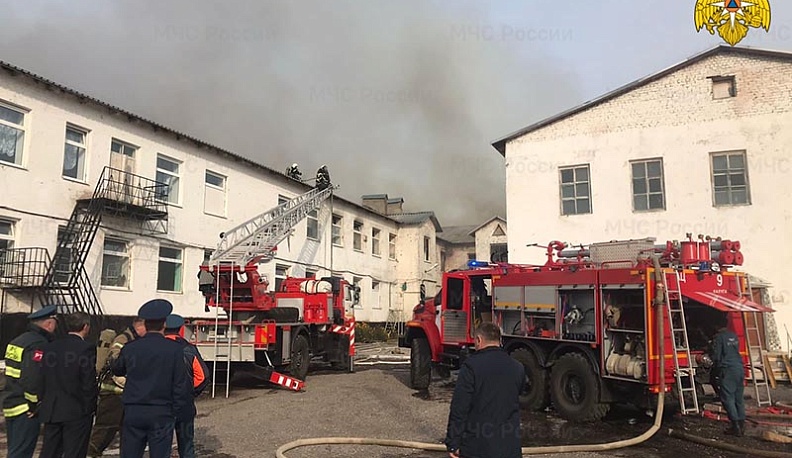 Пожар в калужской колонии-поселении локализовали в течение часа