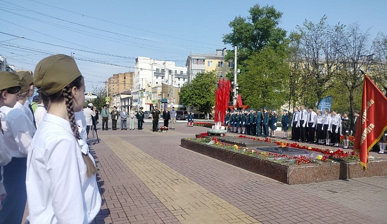 В Калуге стартовал смотр-конкурс отрядов почётных караулов Поста №1