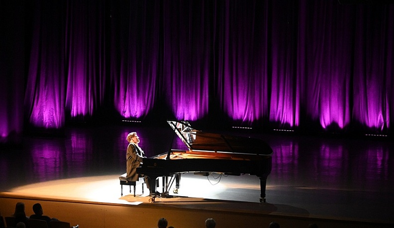 Денис Мацуев поздравил Калугу с 650-летием