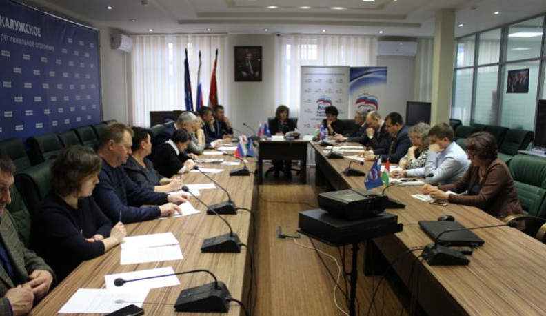 В Калуге единороссы обсудили промежуточные итоги проектов «Народный контроль» и «Здоровое будущее»