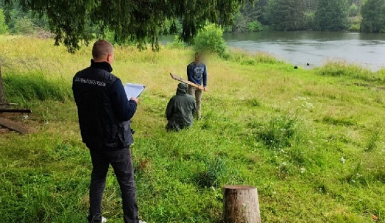 В Думиничском районе двое пьяных рыбаков забили насмерть третьего