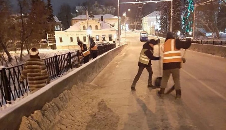 За утро среды из Калуги вывезли 860 кубометров снега