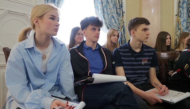 В Калуге написали диктант Победы