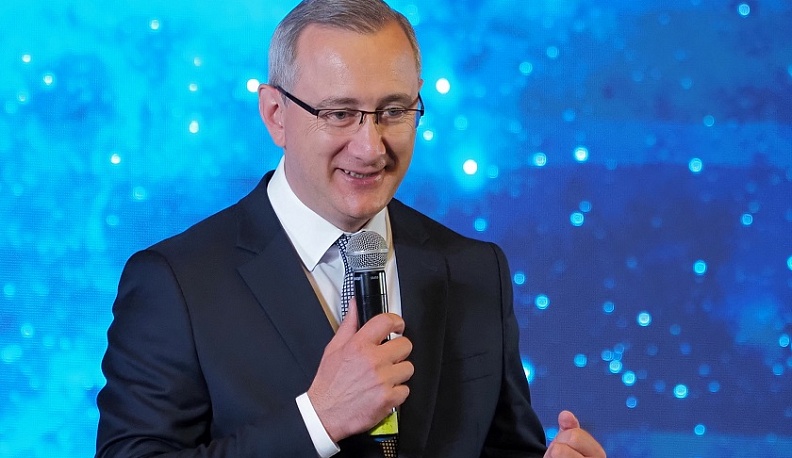 Владислав Шапша поздравил золотых медалистов Калужской области и пожелал ребятам успехов