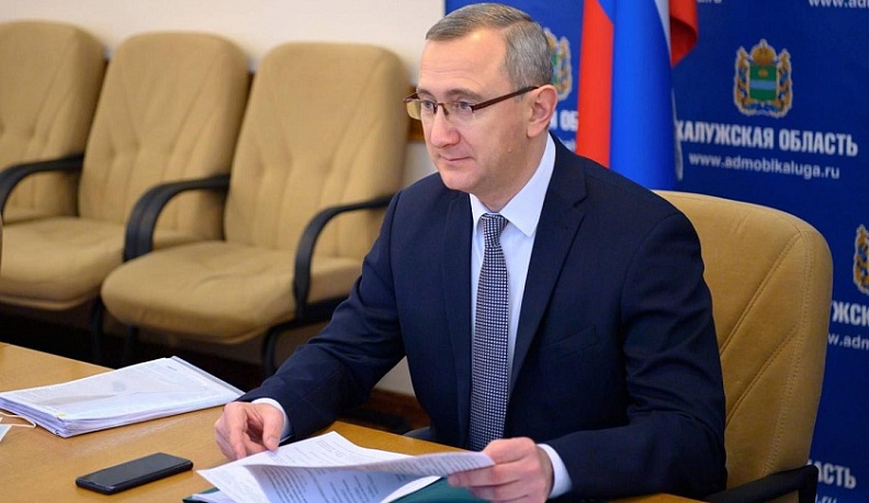 Владислав Шапша провел личный прием граждан в Мещовском районе