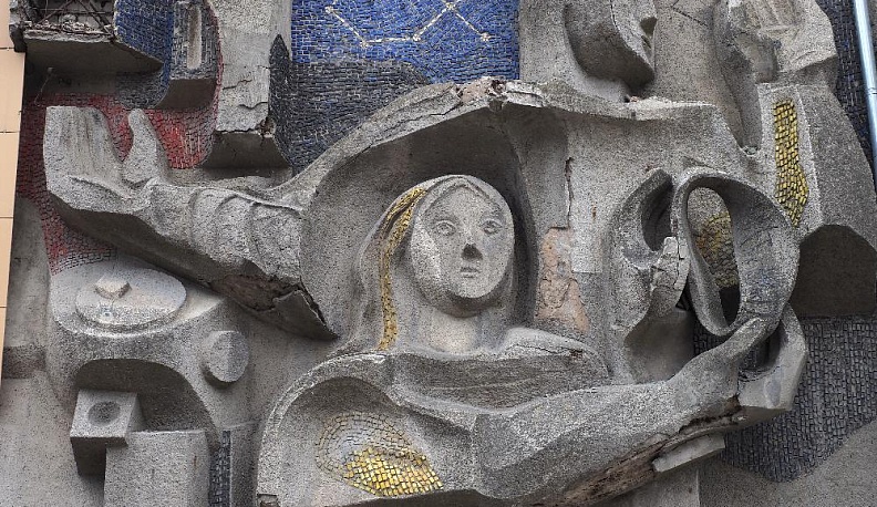 "Науку" и "Космос" восстановят