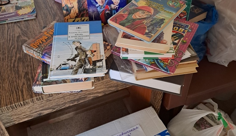Хвастовичане поддержали акцию по сбору книг для детей подшефного Первомайска