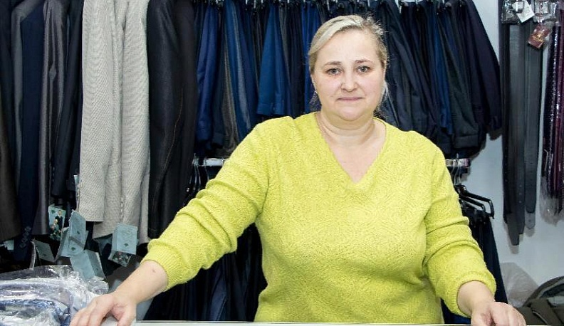 Счастливый мир из ярких нитей