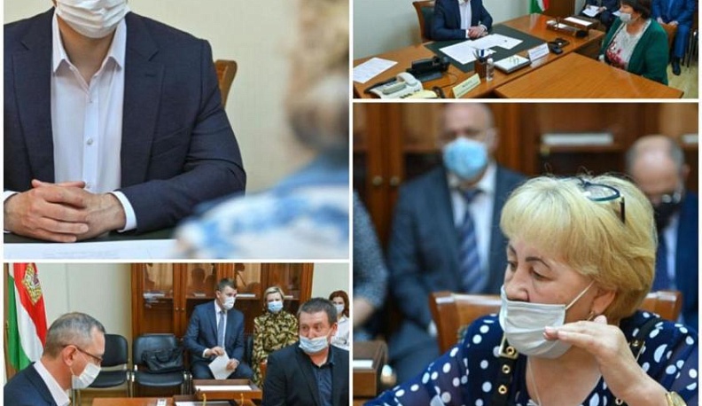 Губернатор Владислав Шапша провел личный прием калужан