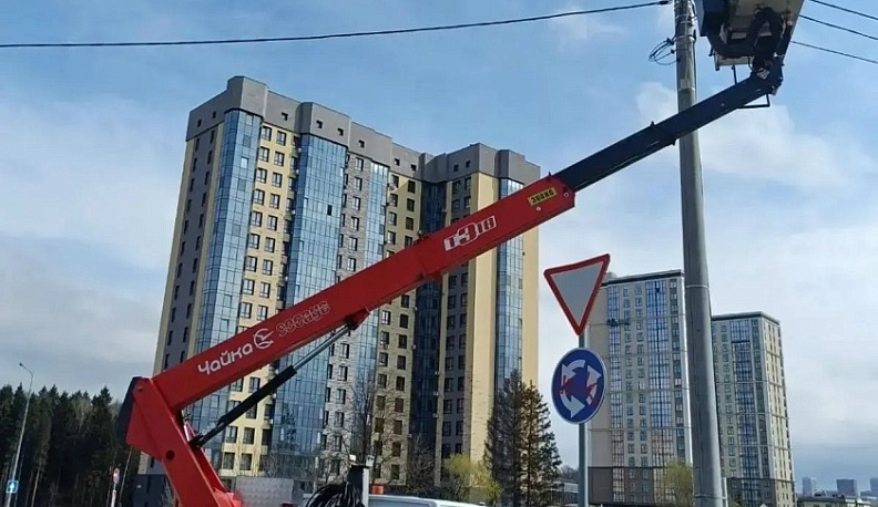 В Обнинске продолжают вести работы по освещению улиц 