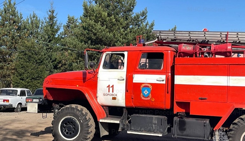 Автомобиль столкнулся с мотоциклом в Калужской области