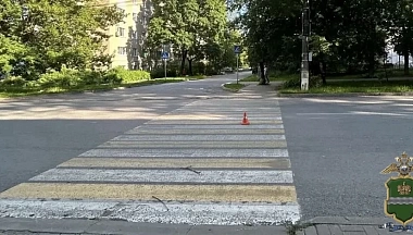 В Калуге водитель иномарки сбил десятилетнюю девочку на нерегулируемом пешеходном переходе
