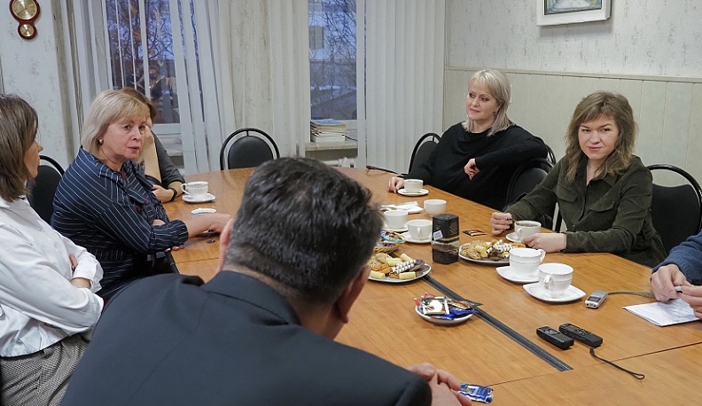 В гостях у издательского дома КГВ побывали делегаты из Луганской республики