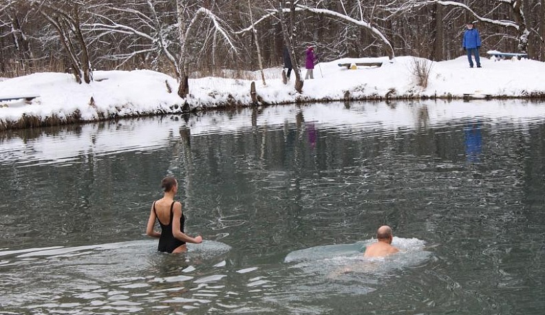 В Калуге прошли новогодние купания