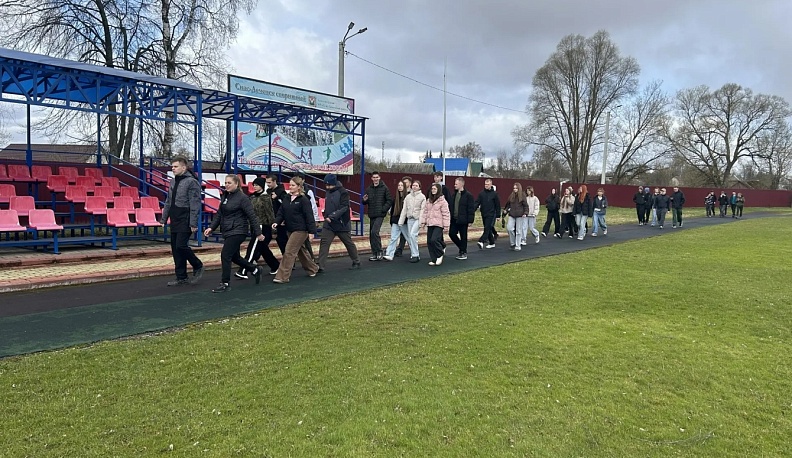 Спасдеменцы прошагали 10 тысяч шагов