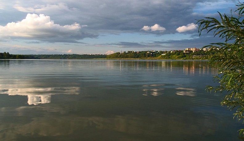 Мониторингом состояния экологии Яченского водохранилища в Калуге займется «Экоаналитика»