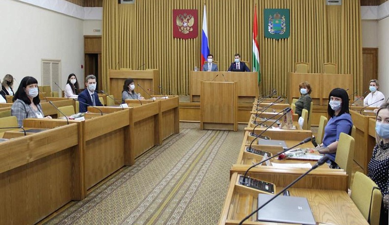 За год калужские офисы "Мои документы" приняли более 800 тысяч обращений 