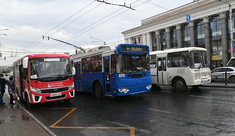 Автобус идёт на север