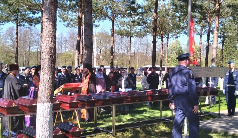 В Куйбышевском районе захоронили останки 29 красноармейцев