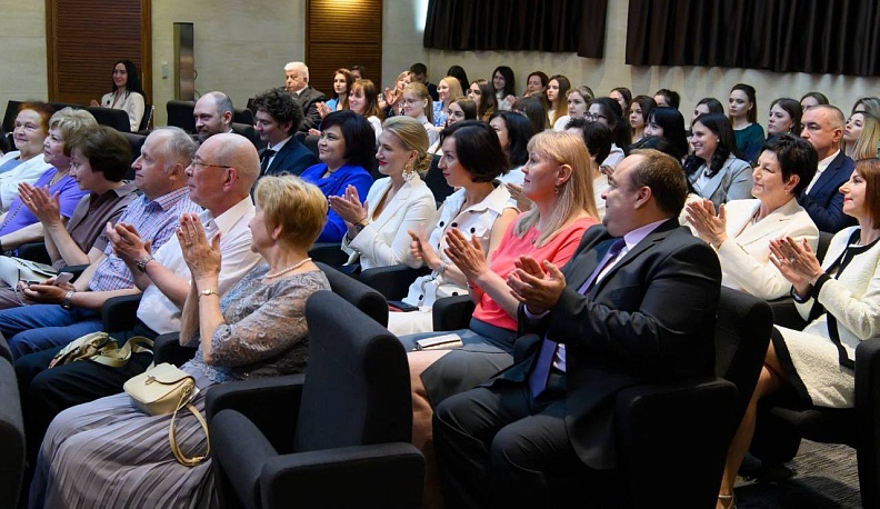 Губернатор поздравил работников Арбитражного суда калужской области с юбилеем этой структуры