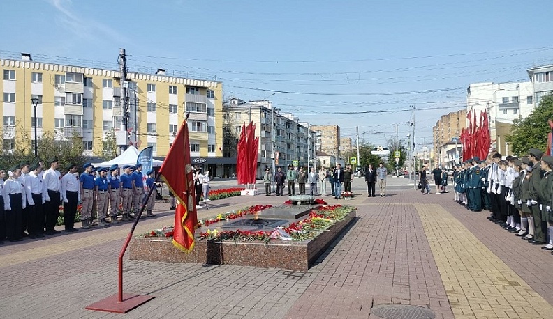 В Калуге стартовал смотр-конкурс отрядов почётных караулов Поста №1