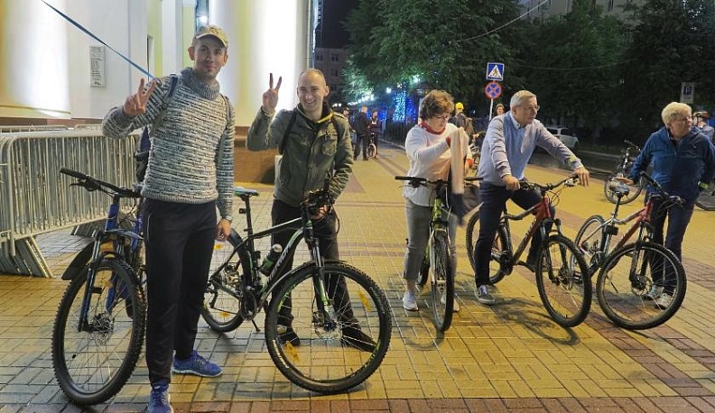 Ночью в Калуге прошел велопробег в честь Дня города