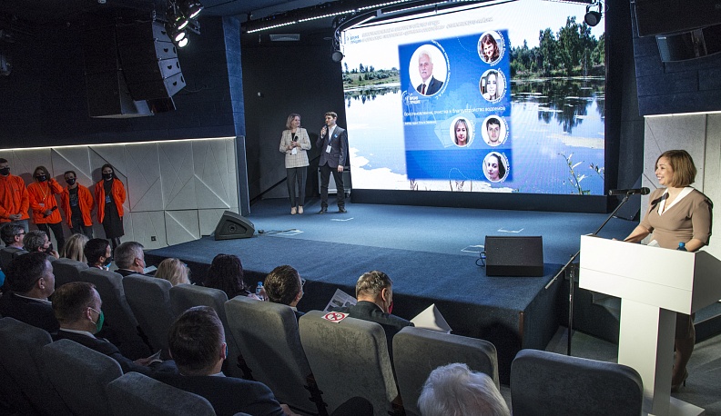 В Калуге наградили победителей и финалистов областного конкурса «Время лучших. Муниципалитеты»