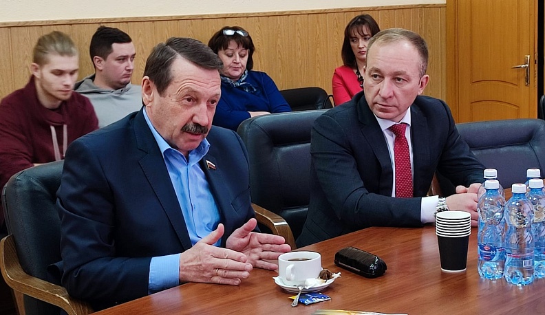 Депутат Госдумы Геннадий Скляр посетил Людиново