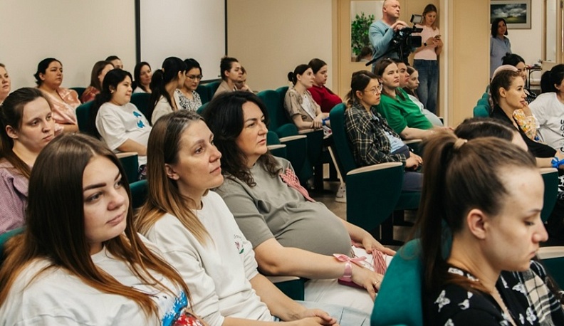 В Калужской области прошли Дни беременных и стартовал проект «Здравствуй, мама»