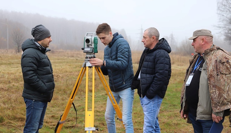 Передавая опыт, растят  профессионалов