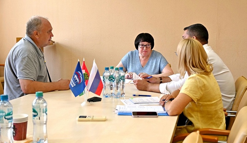 Министр финансов области Валентина Авдеева провела личный прием граждан в Малоярославецком районе