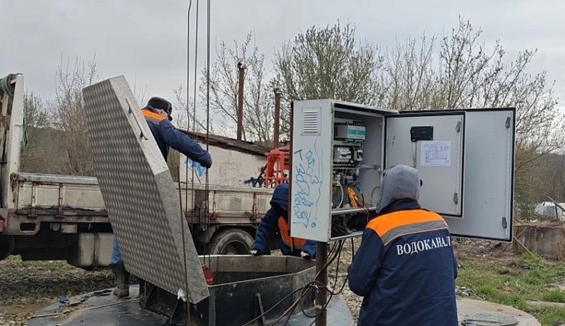 В Балабанове приступили к экстренному ремонту канализационных сетей