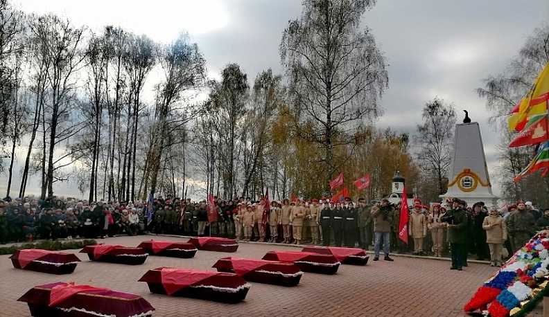 В Жуковском районе прошла церемония перезахоронения воинов