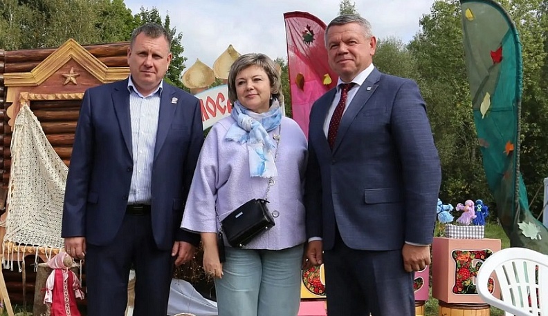 Геннадий Новосельцев поздравил жителей региона с Днем местного самоуправления