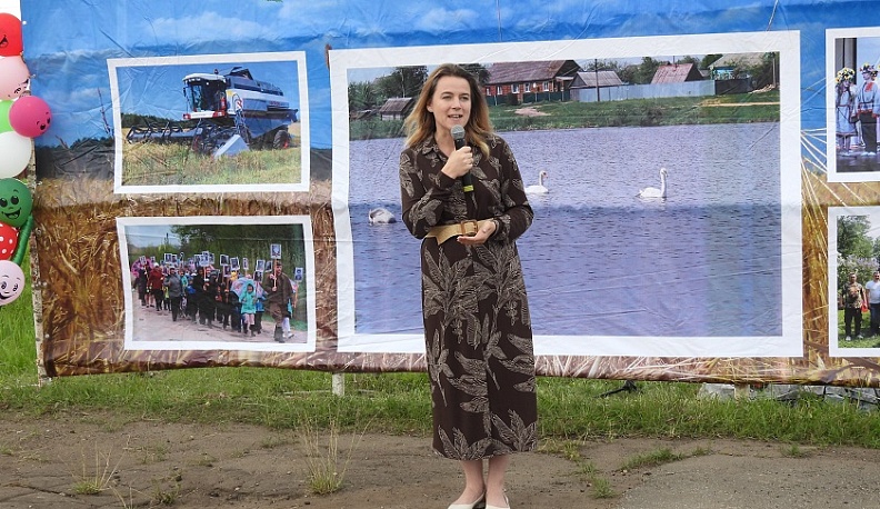 Ольга Коробова поздравила жителей села Извольск с днем его основания 