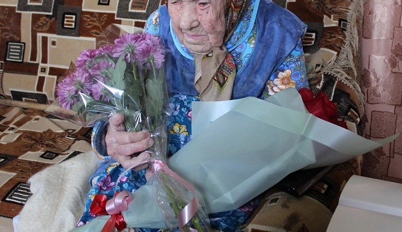 Жительнице города Кондрово Клавдии Григорьевне Корягиной исполнилось 100 лет