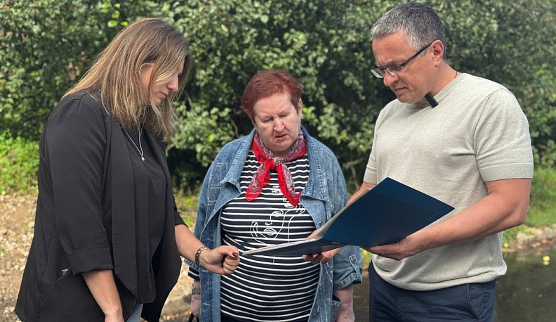 В Калуге завершается ремонт подъезда к детскому саду «Золотой петушок»