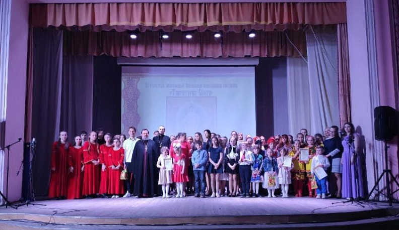 В районном доме культуры города Людиново прошел православный фестиваль