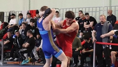 Калужанин Михаил Бурмистров завоевал «бронзу» на первенстве ЦФО по вольной борьбе