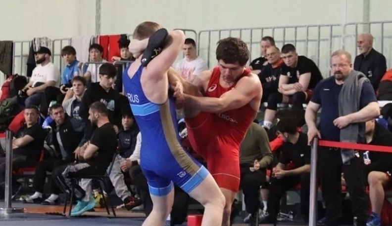 Калужанин Михаил Бурмистров завоевал «бронзу» на первенстве ЦФО по вольной борьбе