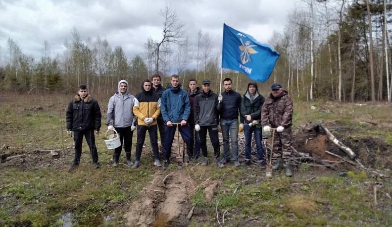 Жуковские казаки посадили деревья