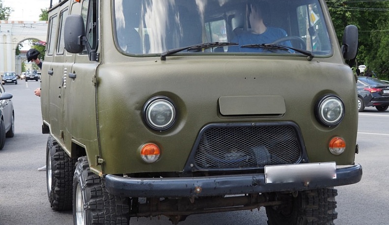 Калужская область передала в зону СВО новый автомобиль