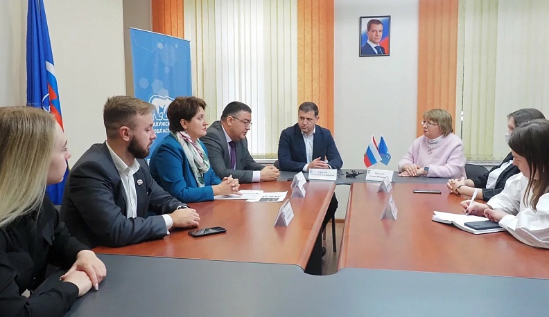 Проблемы вакцинации – на контроле у партии